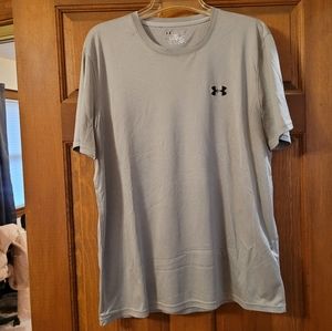 Gray underarmour T-shirt